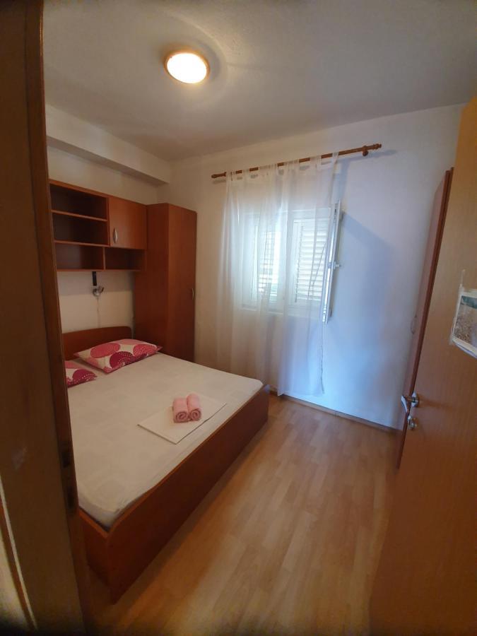 Apartman Dusanka Jovic Макарска Экстерьер фото